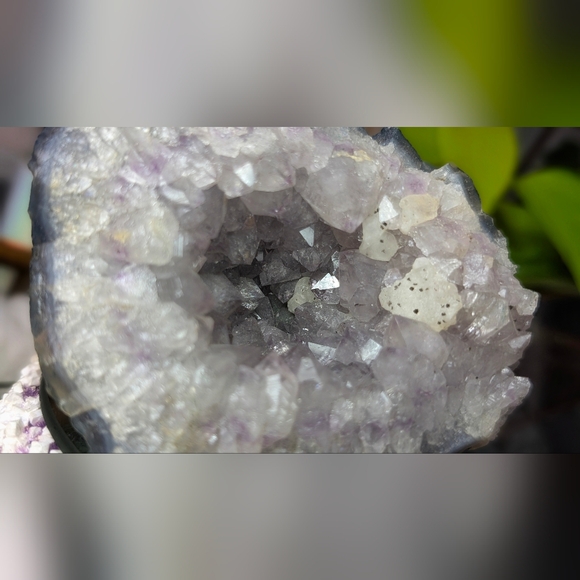 Amethyst Quartz Crystal Geode Cluster - Picture 4 of 11